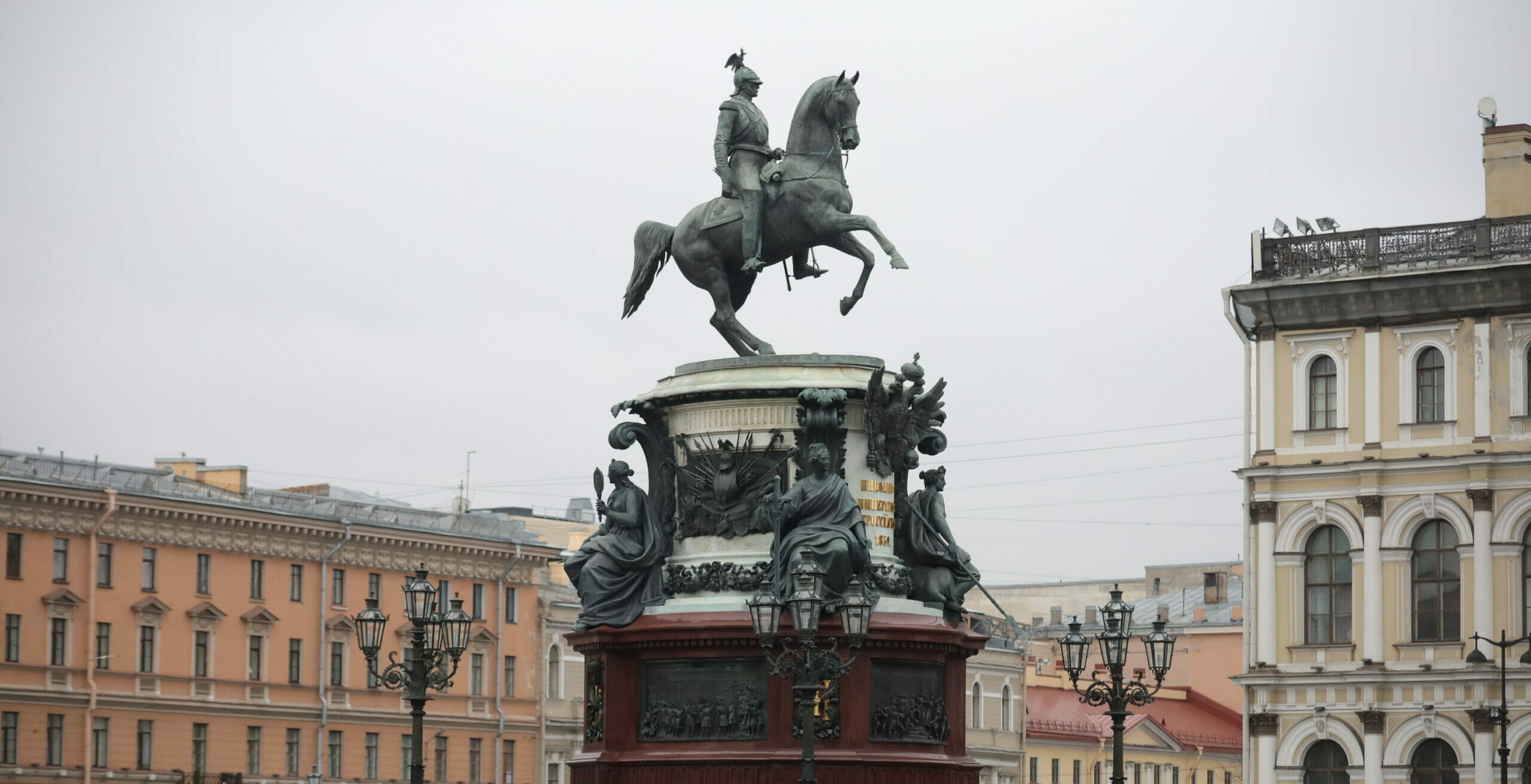 памятник николаю 1 на исаакиевской площади