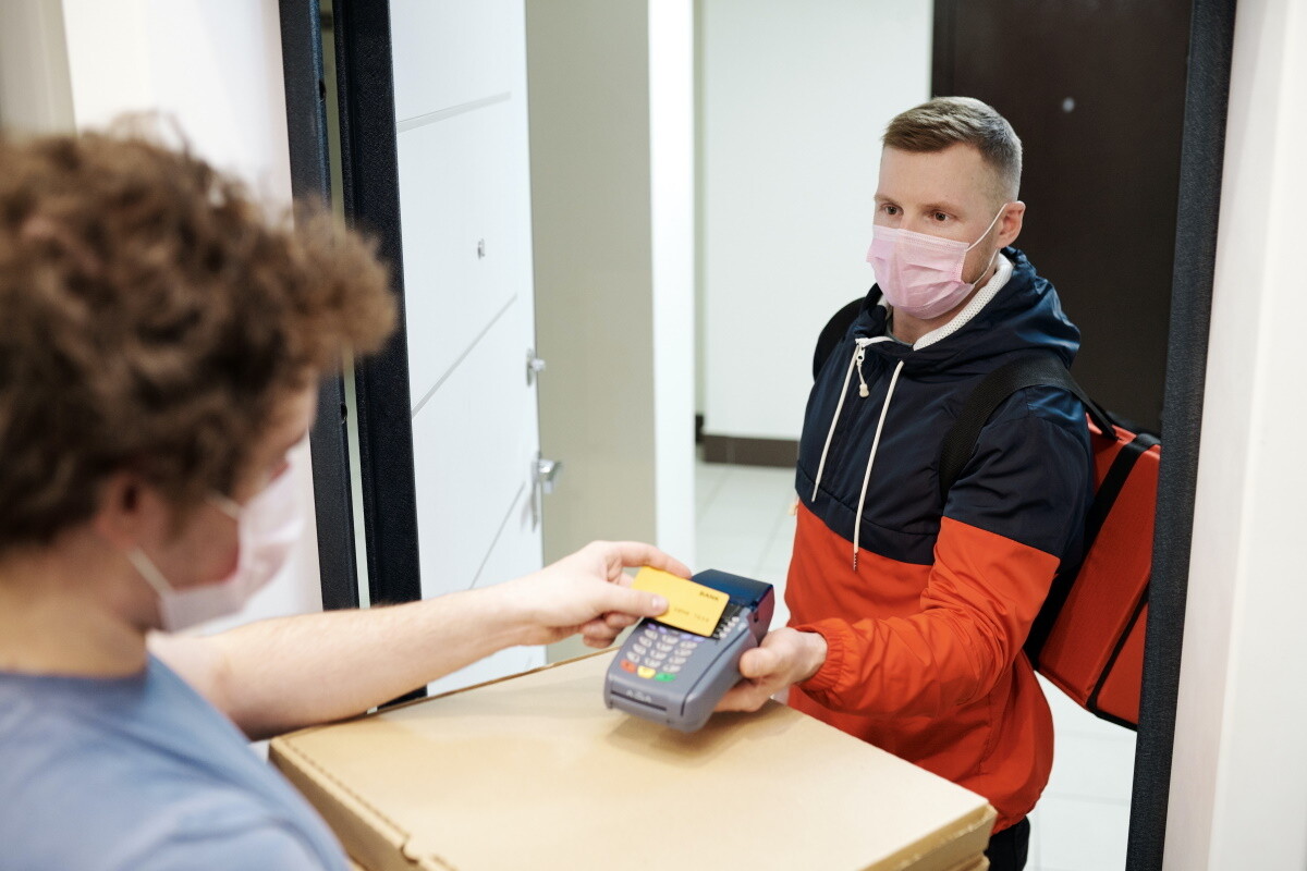 Петербуржцы стали реже оформлять кредитные карты