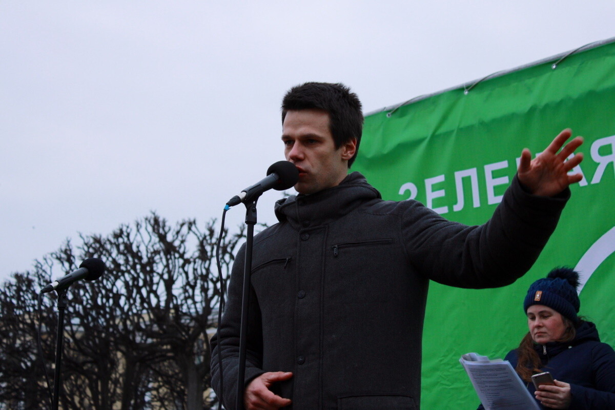 Петербургский активист обвинил комитет Смольного в публикации личных данных
