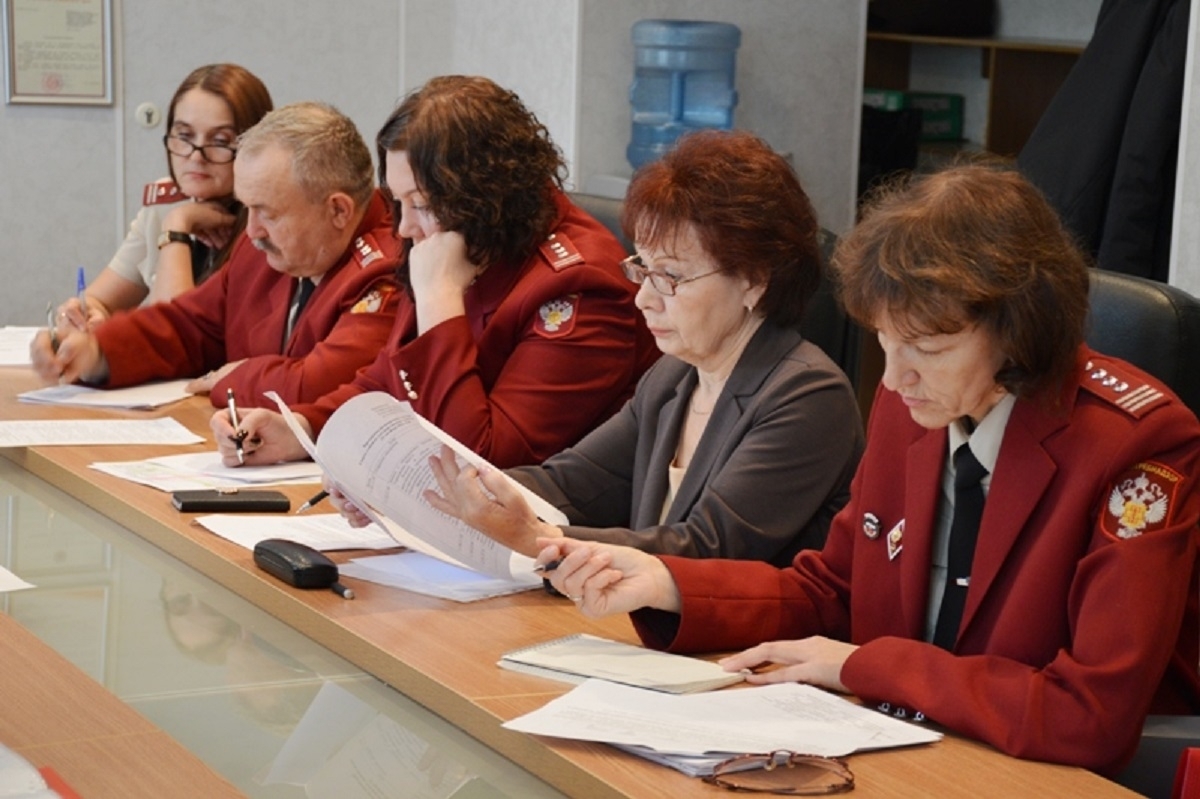Сотрудники Новгородского Роспотребнадзора закрыли заведение в связи с многочисленными нарушениями