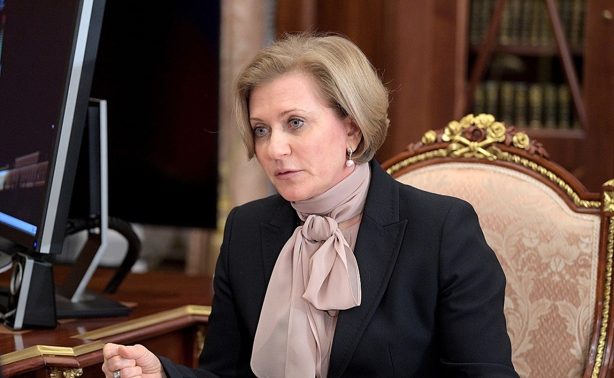 Россиянам посоветовали отказаться от поездок за границу на майские праздники