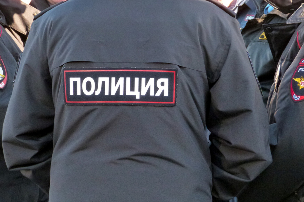 На предпринимателя, расстрелявшего землю, завели уголовное дело