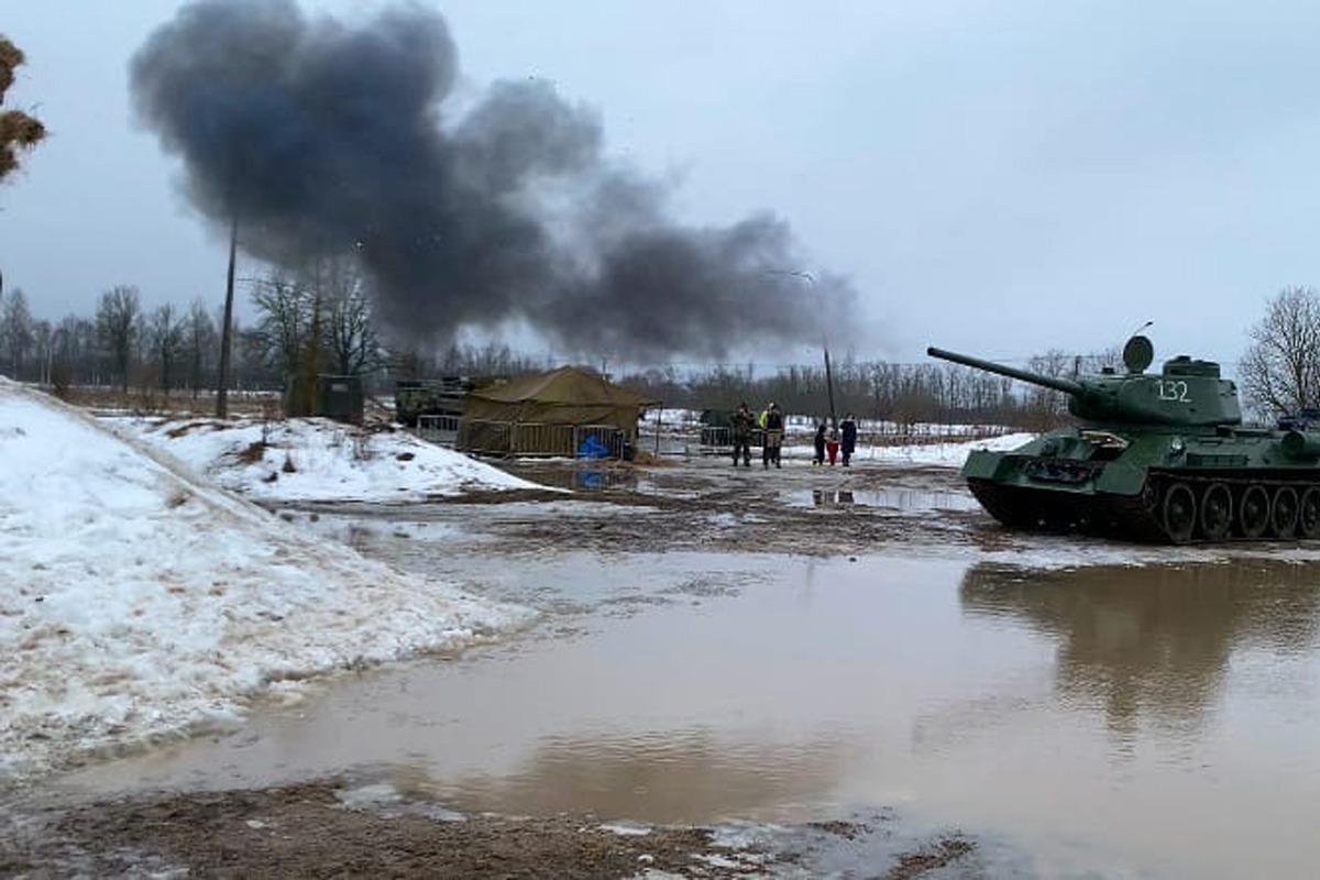 В Красном Селе Масленицу расстреляли из танка Т-34