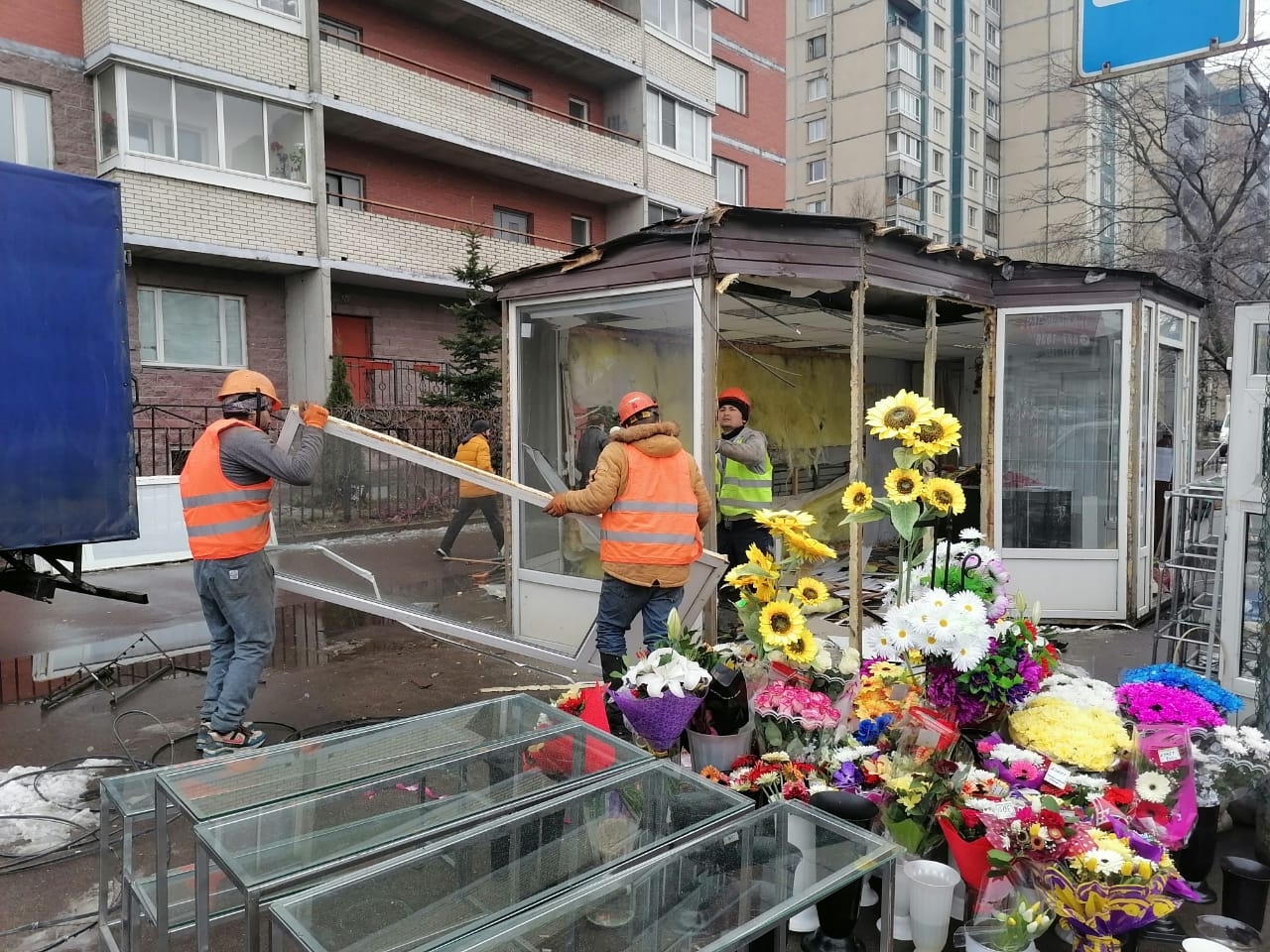 В Петербурге самозанятые смогут устанавливать ларьки