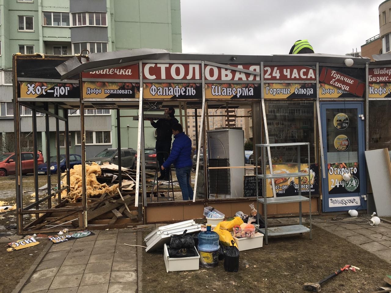 26 участков освободили от незаконных торговых точек в Петербурге