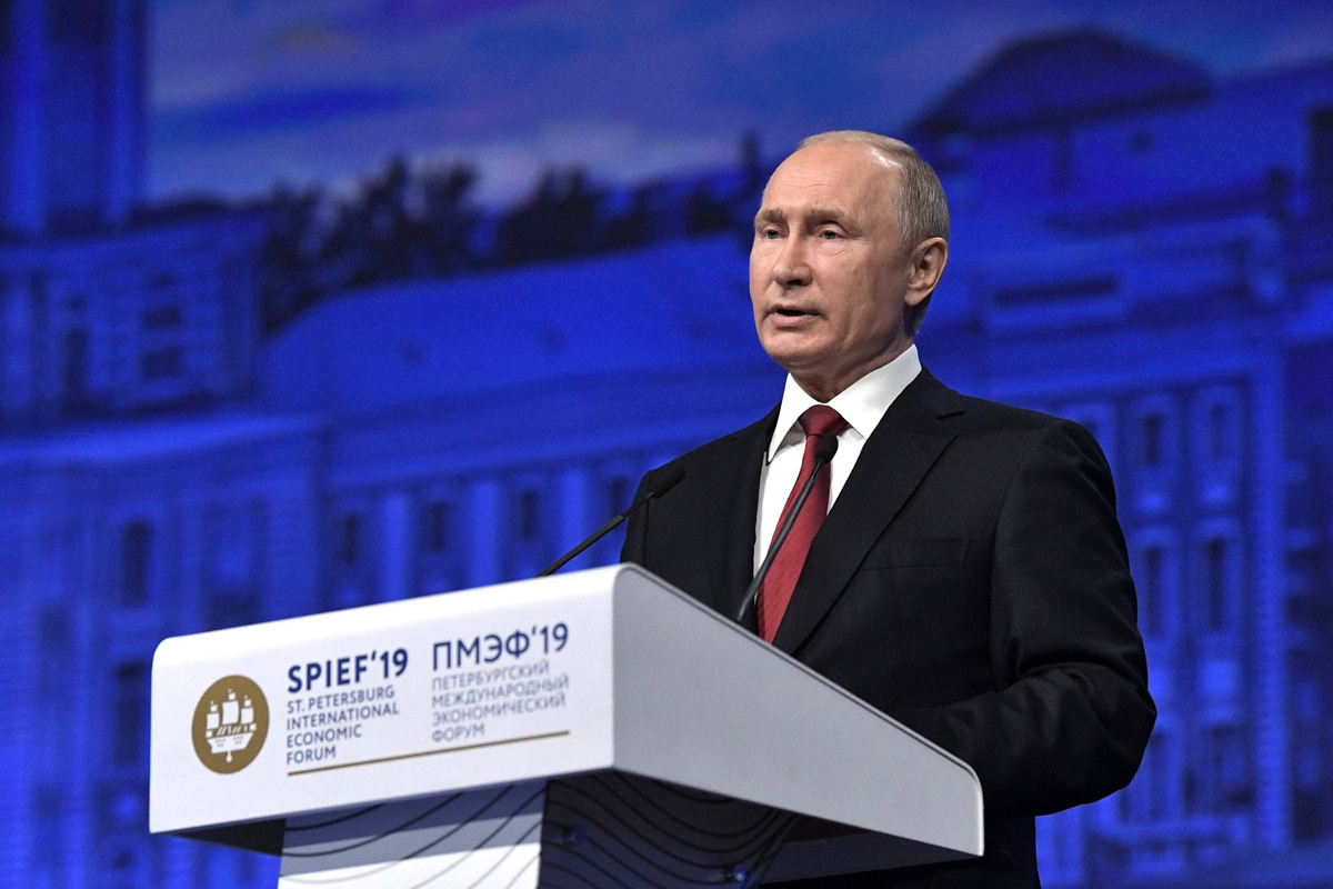 Песков подтвердил участие Владимира Путина в ПМЭФ
