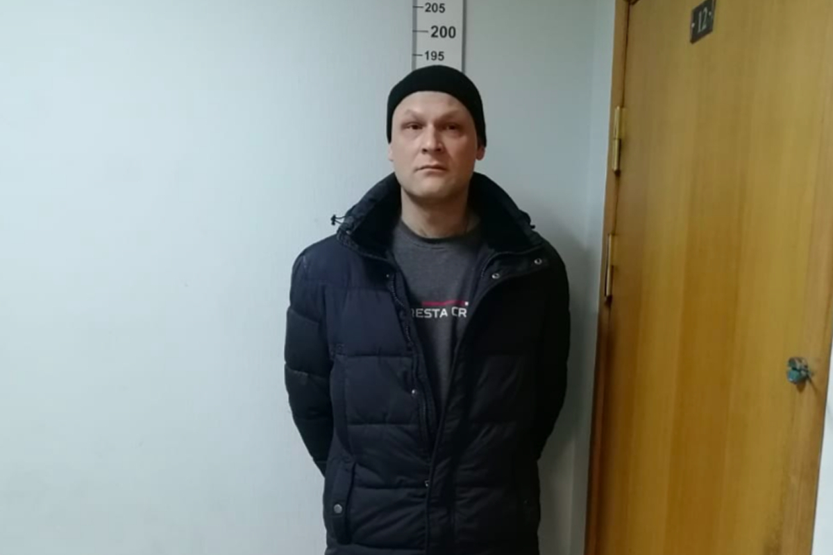 Следком Петербурга ищет жертв преступника, пристававшего к школьнице