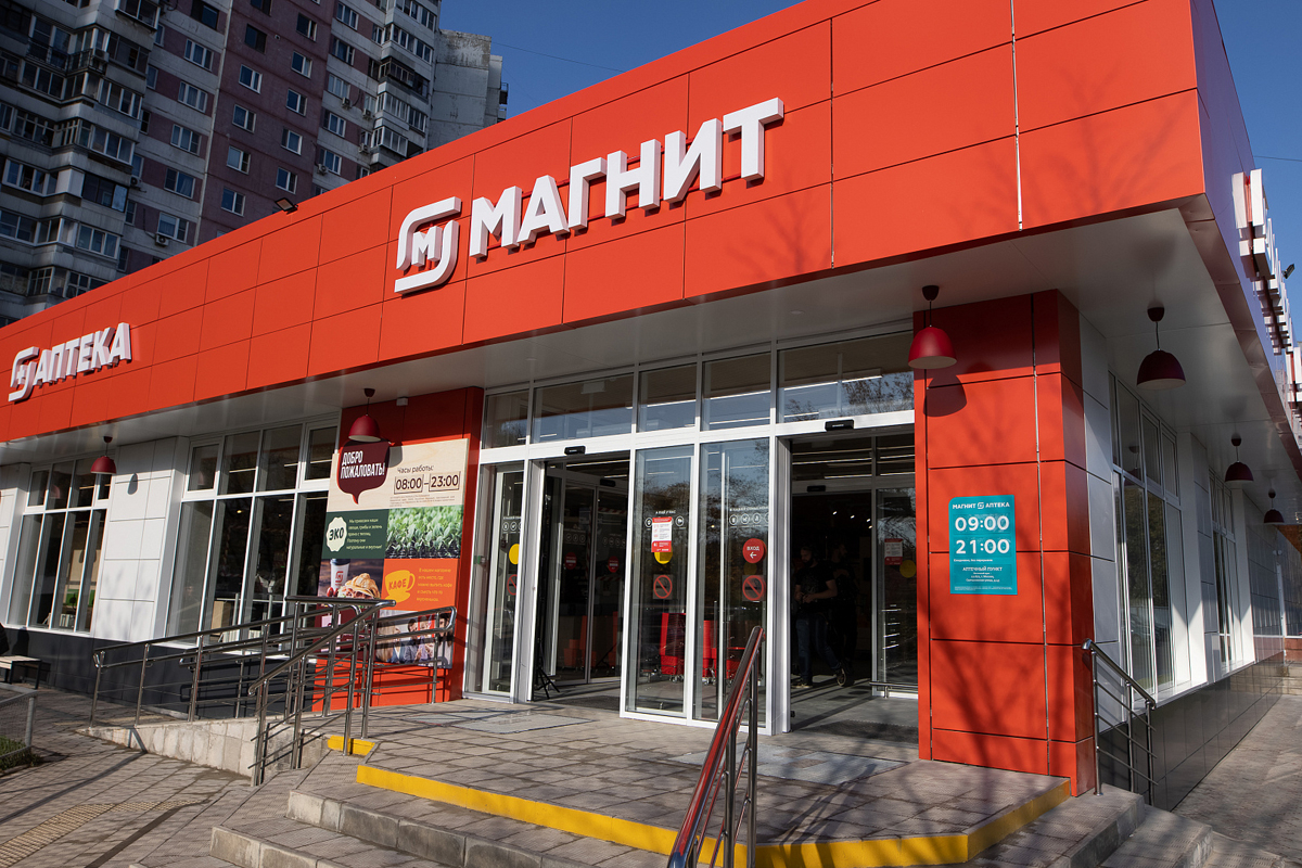 «Магнит» избавится от склада «Дикси» в Петербурге
