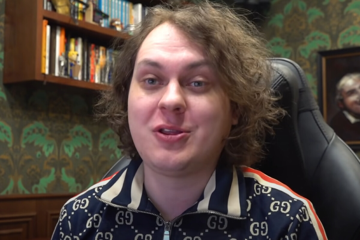 Пять фактов о задержанном в Петербурге блогере Хованском