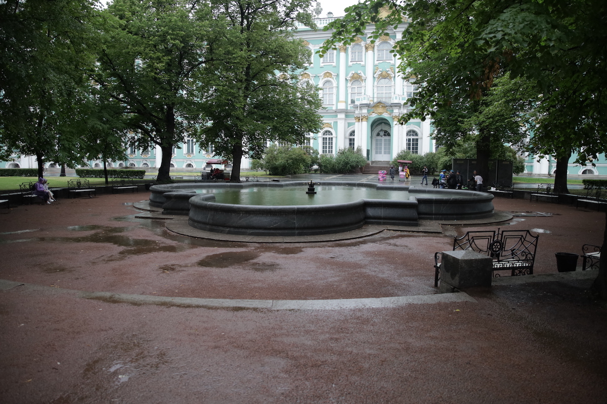В Петербурге завершили реконструкцию фонтана