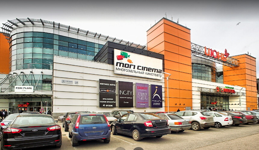 ТРЦ «Июнь» братьев Муцоевых в Петербурге продадут за 4 млрд рублей