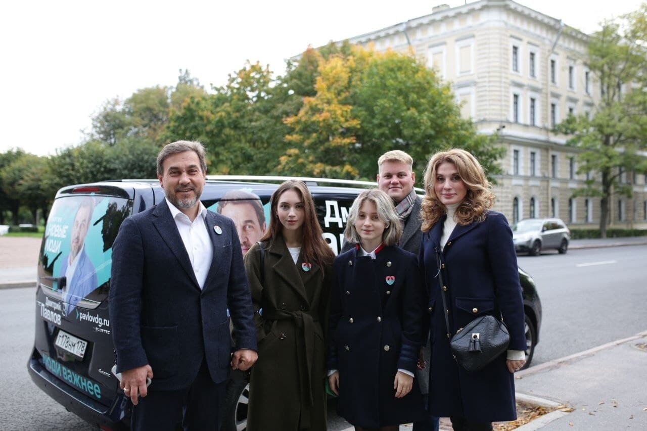 Лидеры «Новых людей» проголосовали в Петербурге одними из первых
