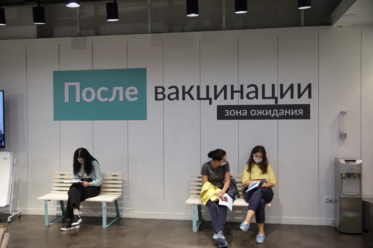 Число ревакцинированных в Петербурге превысило 500 тысяч человек