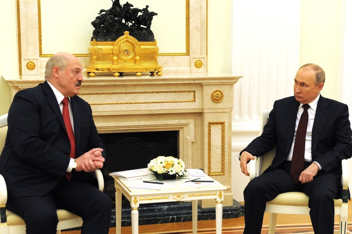 Sohu: поведение Лукашенко и Путина в Минске стало сюрпризом для Китая