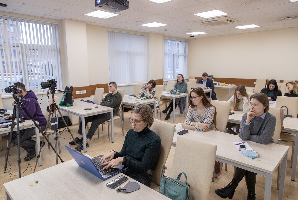 Вузы Петербурга недосчитались перспективных студентов