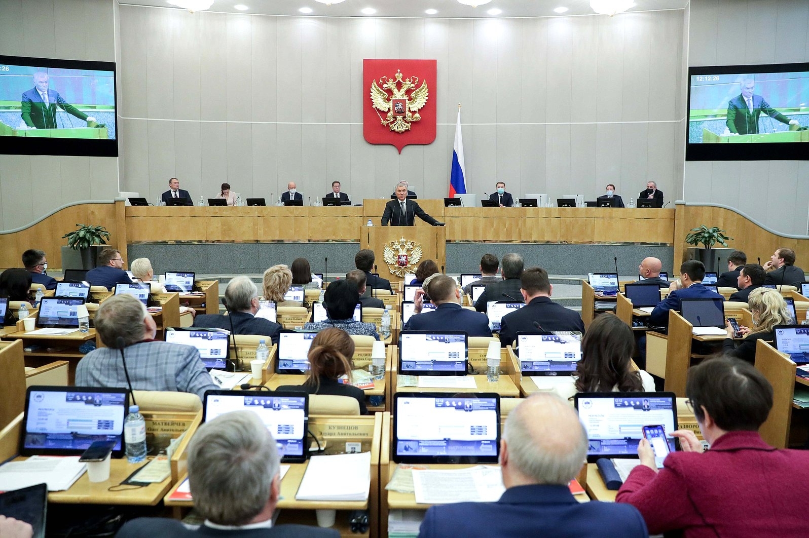 Депутаты Госдумы РФ не поддержали сокращение рабочего дня в жаркую погоду