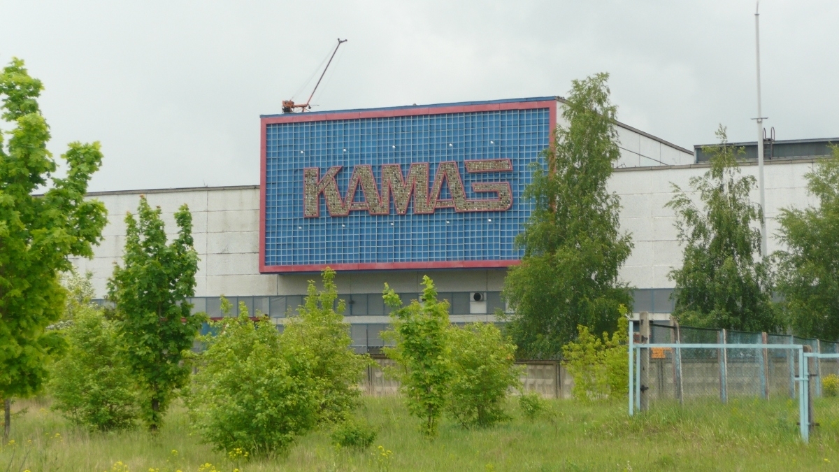 «КАМАЗ» спрогнозировал падение российского рынка грузовиков
