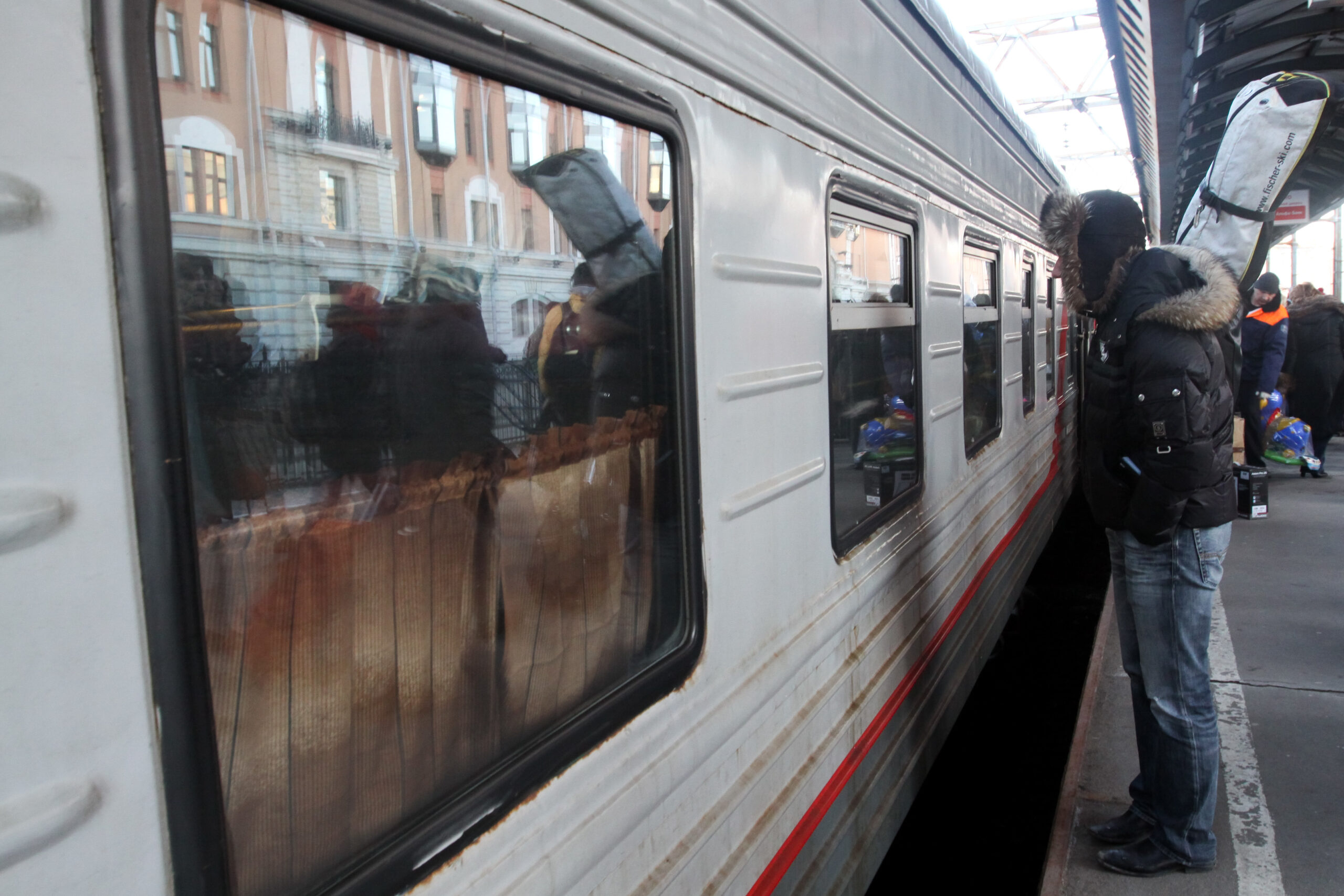По 7000 баллов от РЖД получили жители Петербурга за поездку в ледяных вагонах