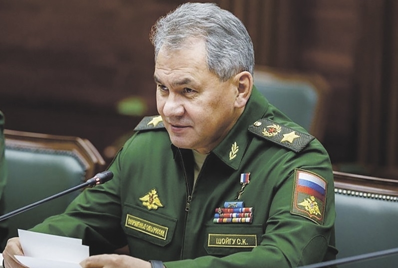 Андрей Чибис поздравил мурманских военных с присвоенным званием