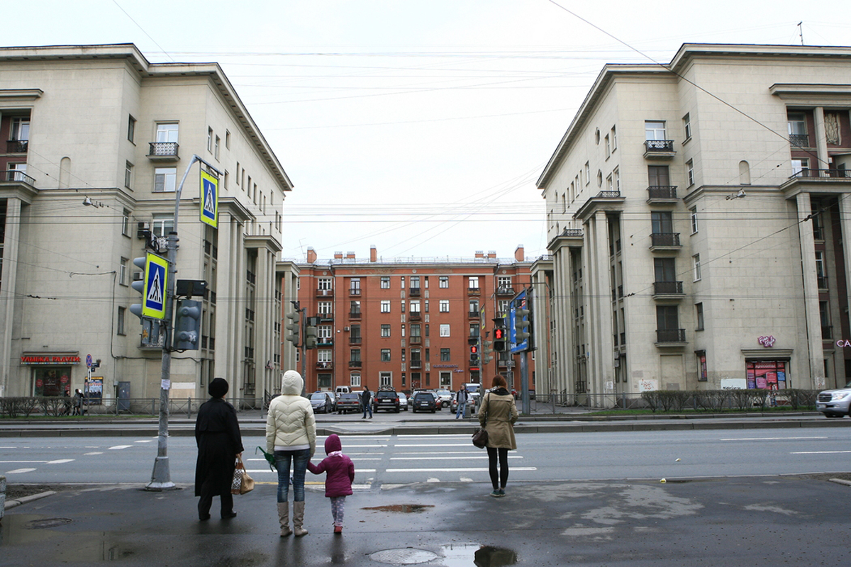 Власти Петербурга повысили закупку жилья для льготников в полтора раза