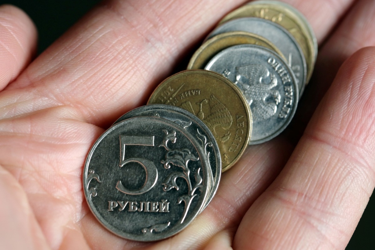 Астраханцам напомнили о мерах поддержки при долгах 
