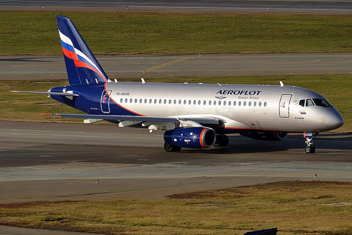 Глава ОАК Слюсарь: Россия сможет наладить производство самолетов SSJ 100 в Индии