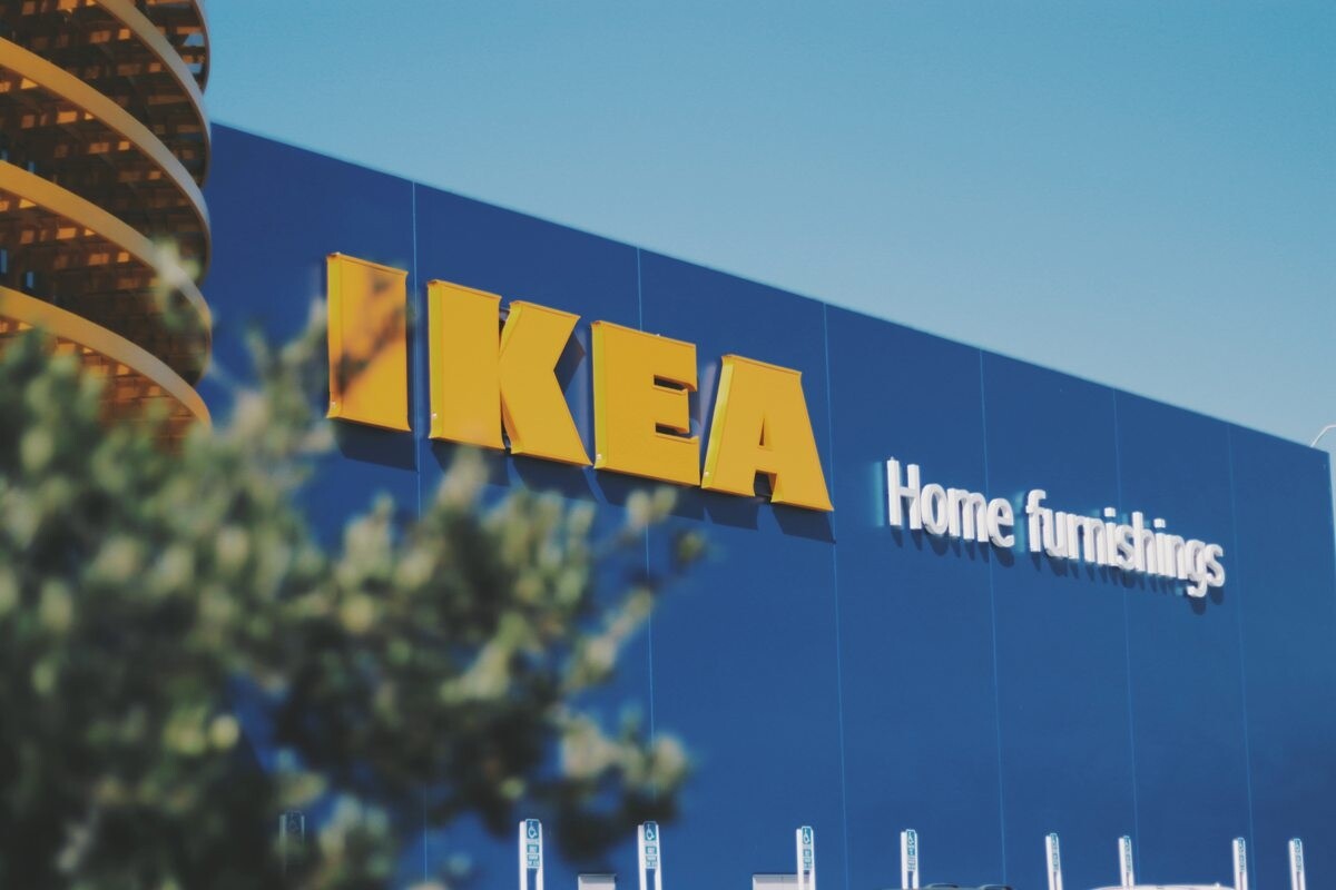 IKEA пообещала сохранить рабочие места сотрудникам фабрик в РФ на год
