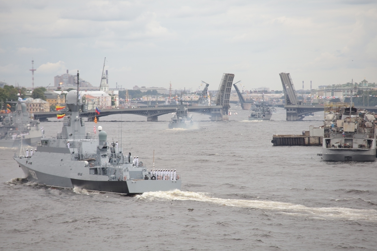 Главный военно-морской парад в Петербурге пройдет 31 июля