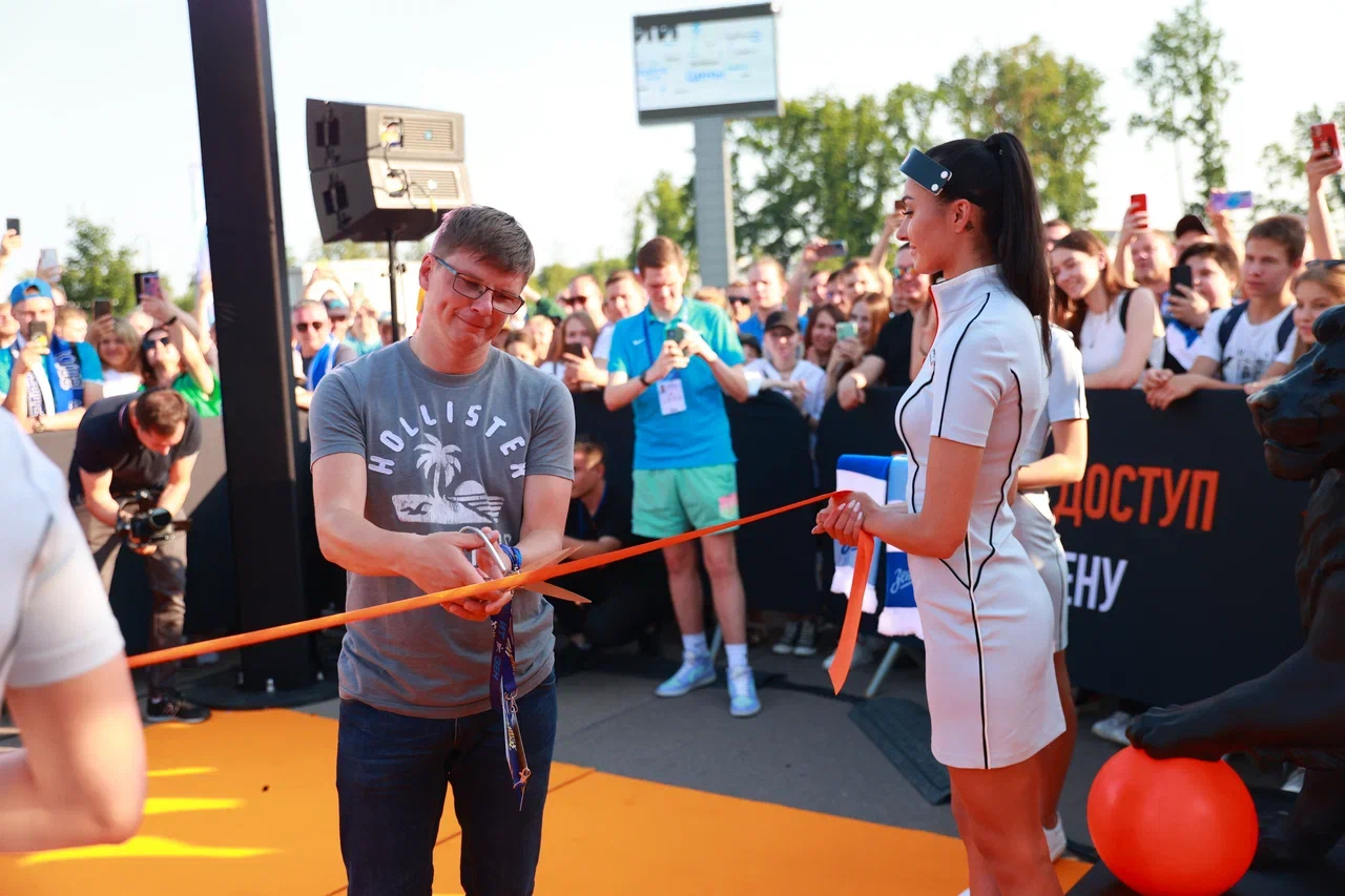 Андрей Аршавин открыл Winline Fast Track для болельщиков на «Газпром Арене»