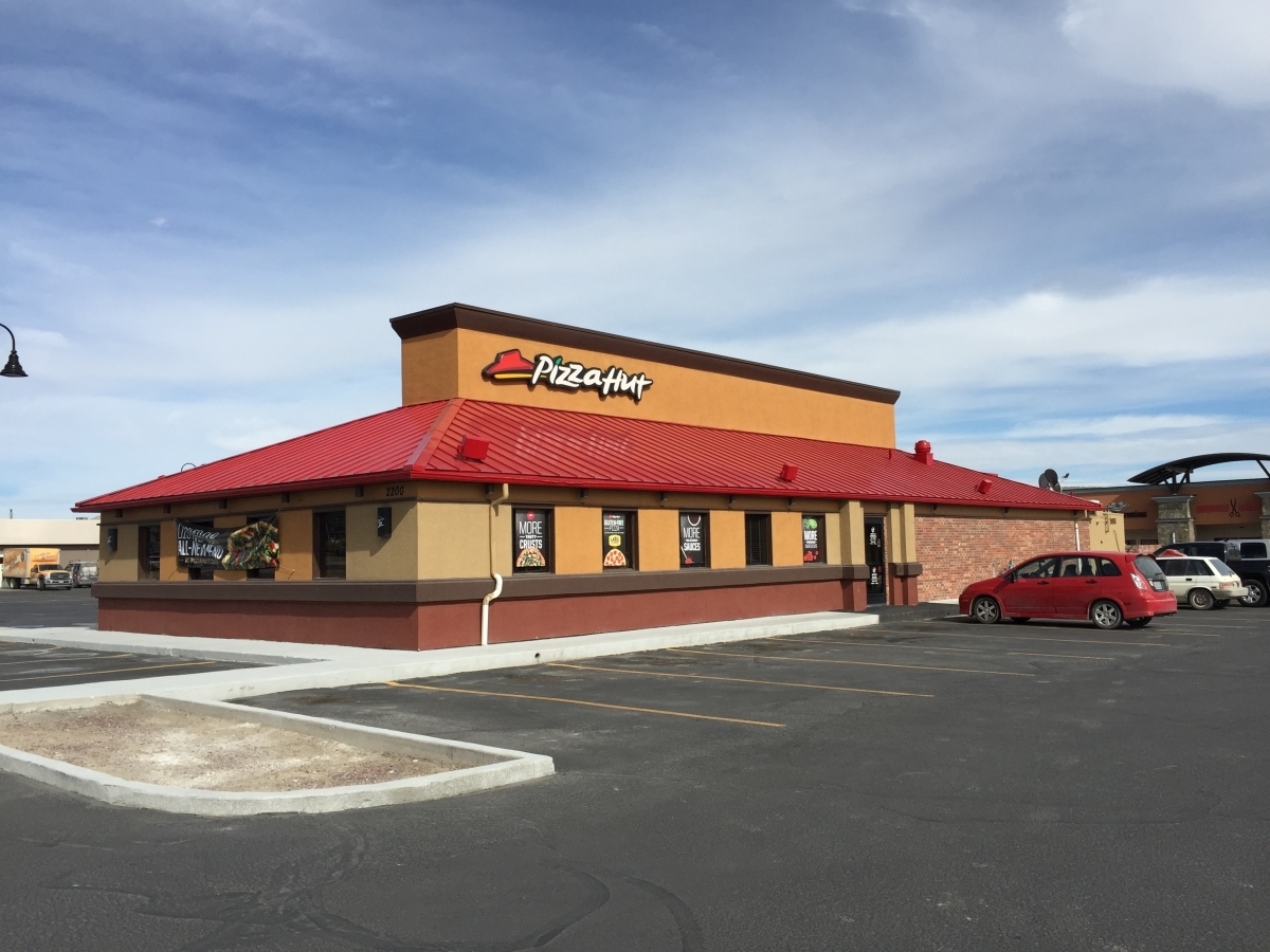 Рестораны Pizza Hut в Санкт-Петербурге изменили название
