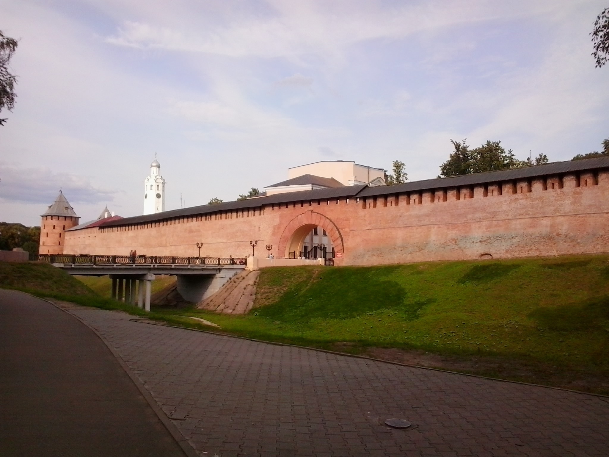 Новгородское КАУ стоит на страже красоты городского облика
