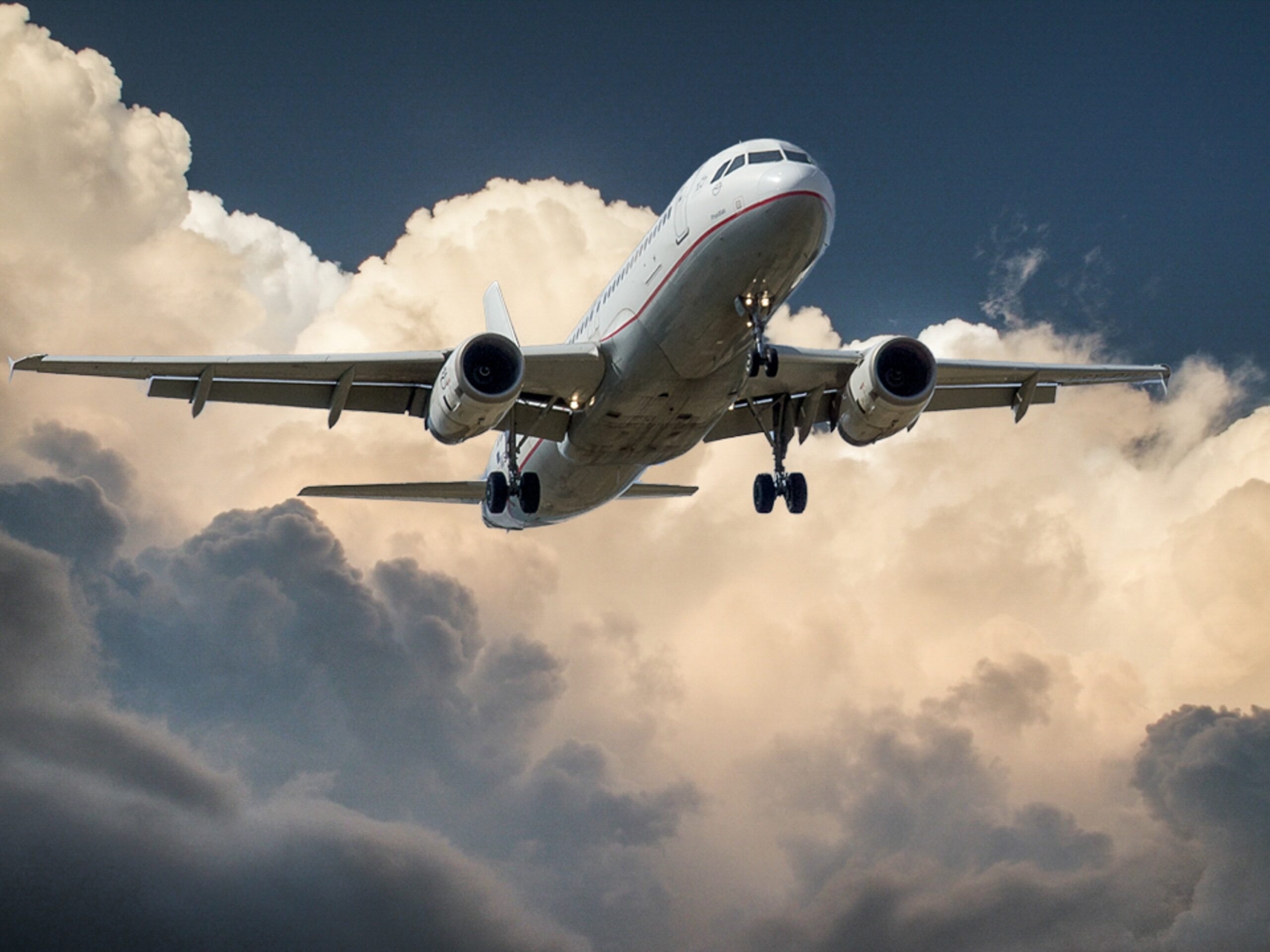 Первый полет SSJ 100 с российским двигателем состоится в течение трех месяцев