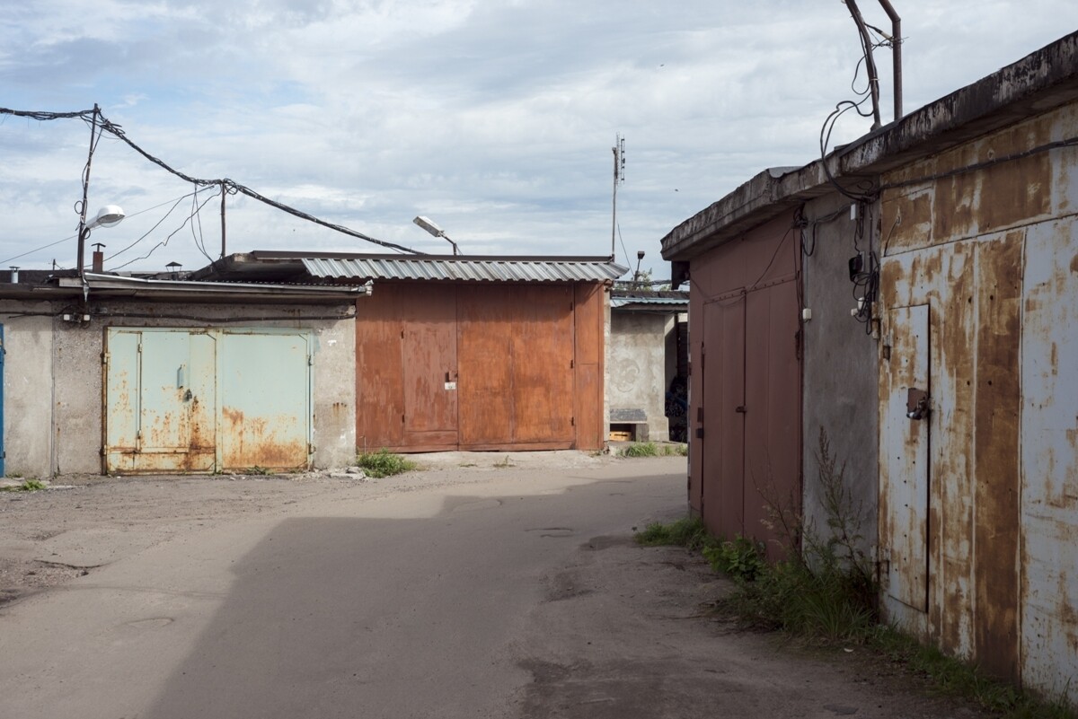 «Гаражная амнистия» помогла астраханцам спасти 3898 «квадратов» земли 