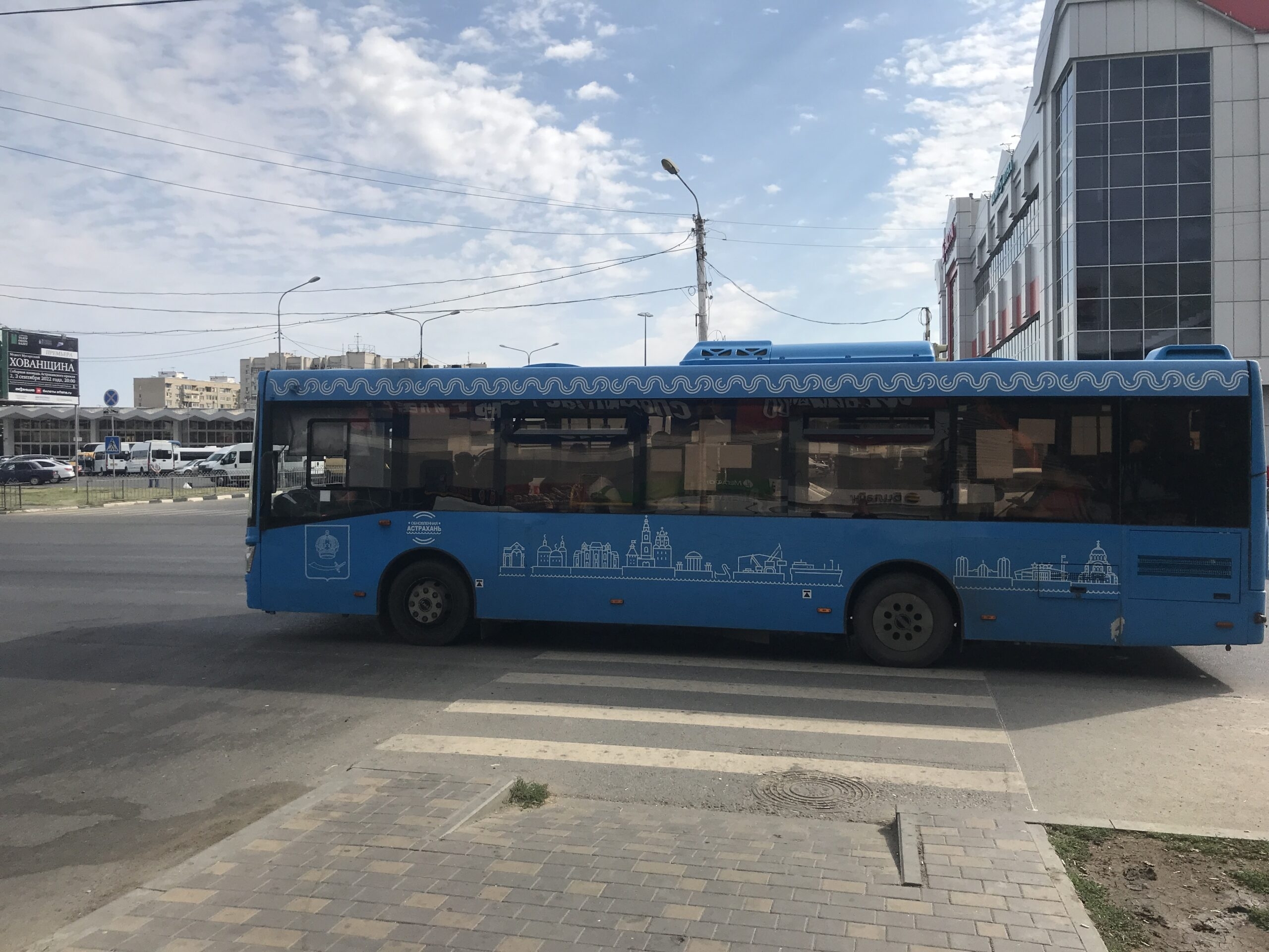 Названы автобусные маршруты, которые усилили в Петербурге с начала осени