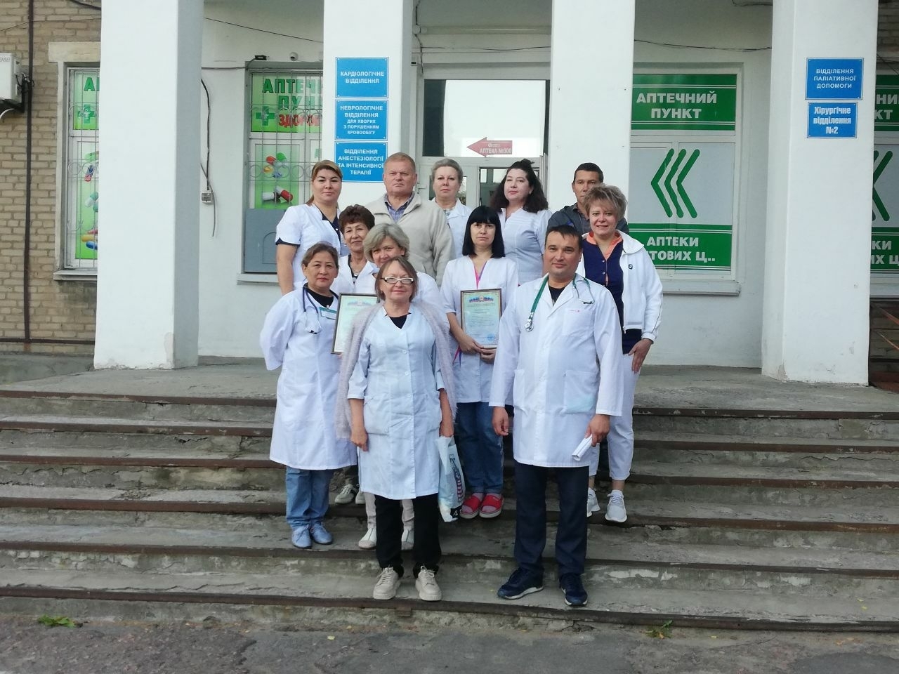 Астраханские врачи осмотрели почти две тысячи детей в ЛНР