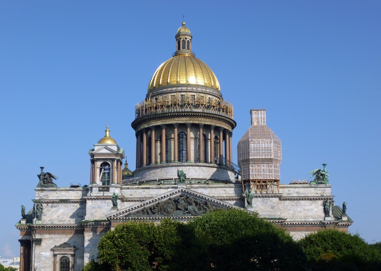 Минфин урезал дотации Петербургу на 6 млрд