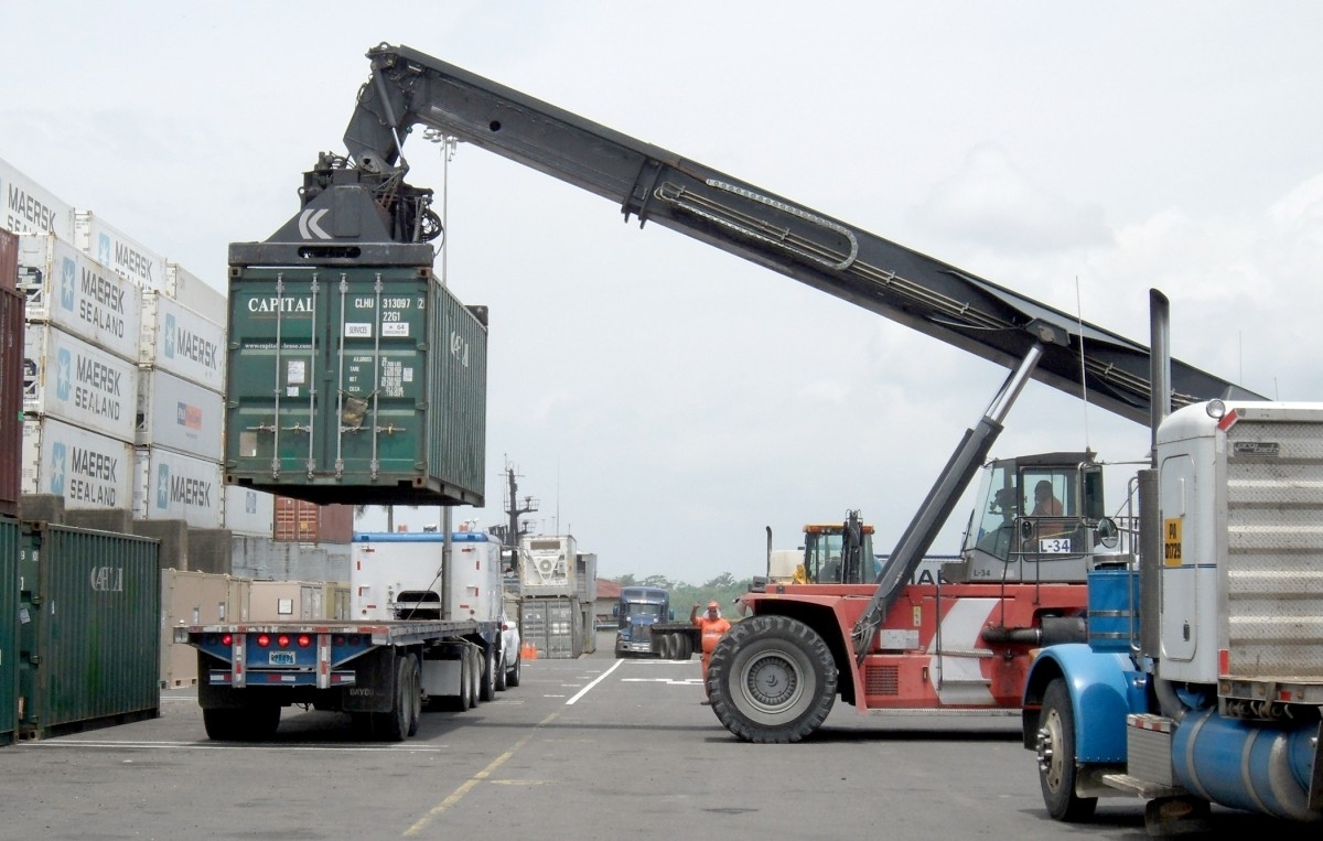 Global Ports начала обслуживать прямой контейнерный сервис из Китая