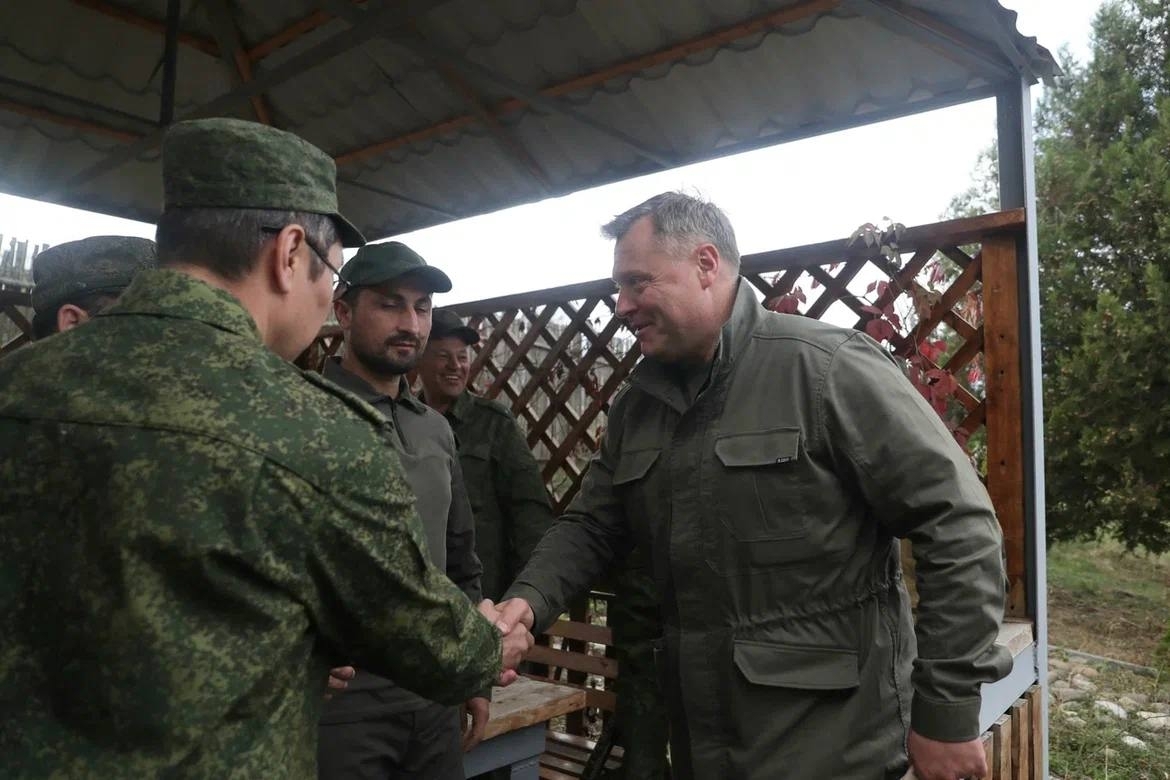 Игорь Бабушкин посетил в поселке Борзой мобилизованных астраханцев