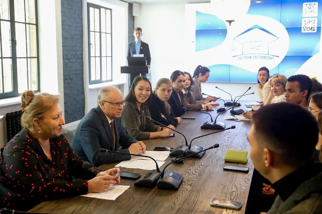 Астраханские студенты будут стажироваться в региональном правительстве