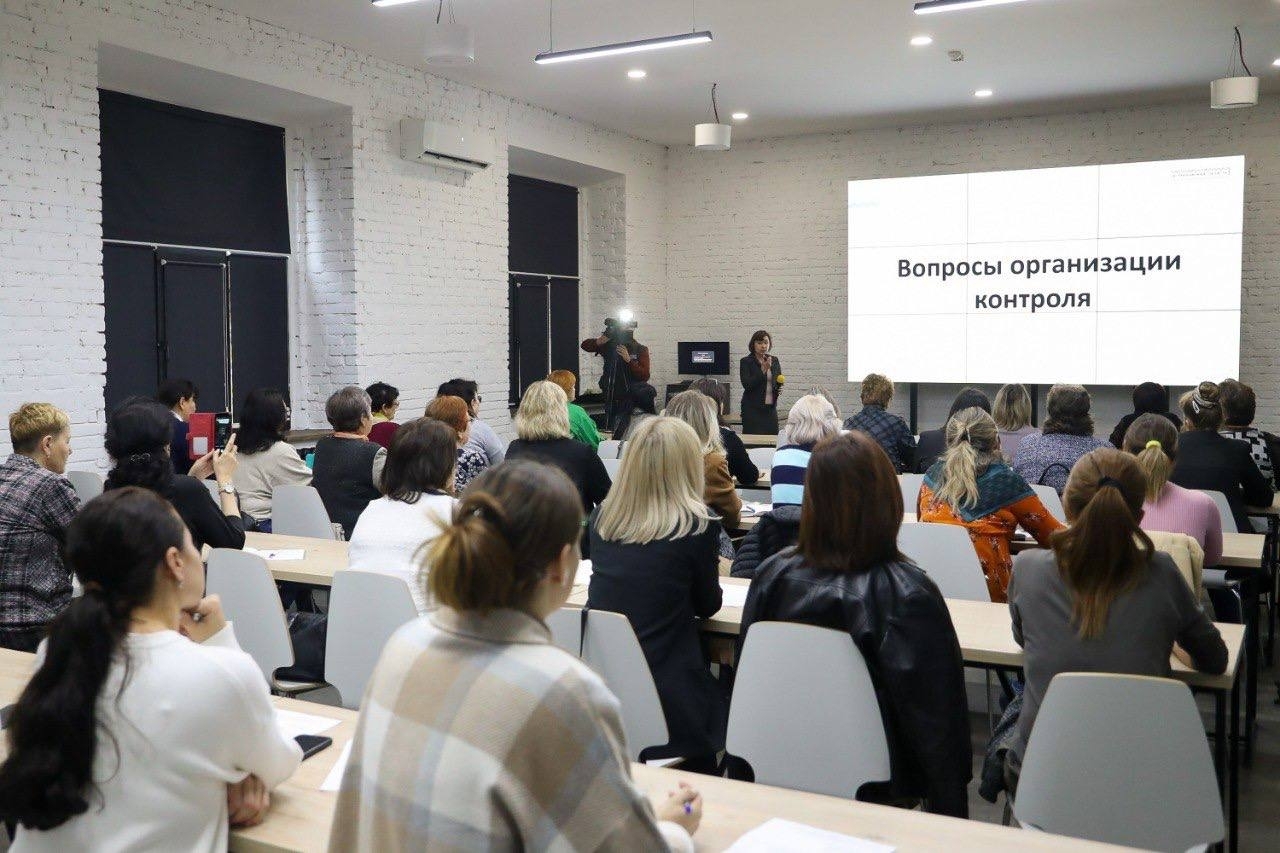 В Астрахани прошли семинары для сотрудников органов местного самоуправления 