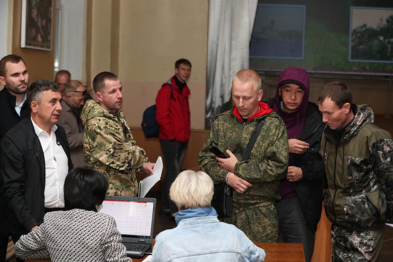 Мобилизованным астраханцам начали приходить единовременные выплаты