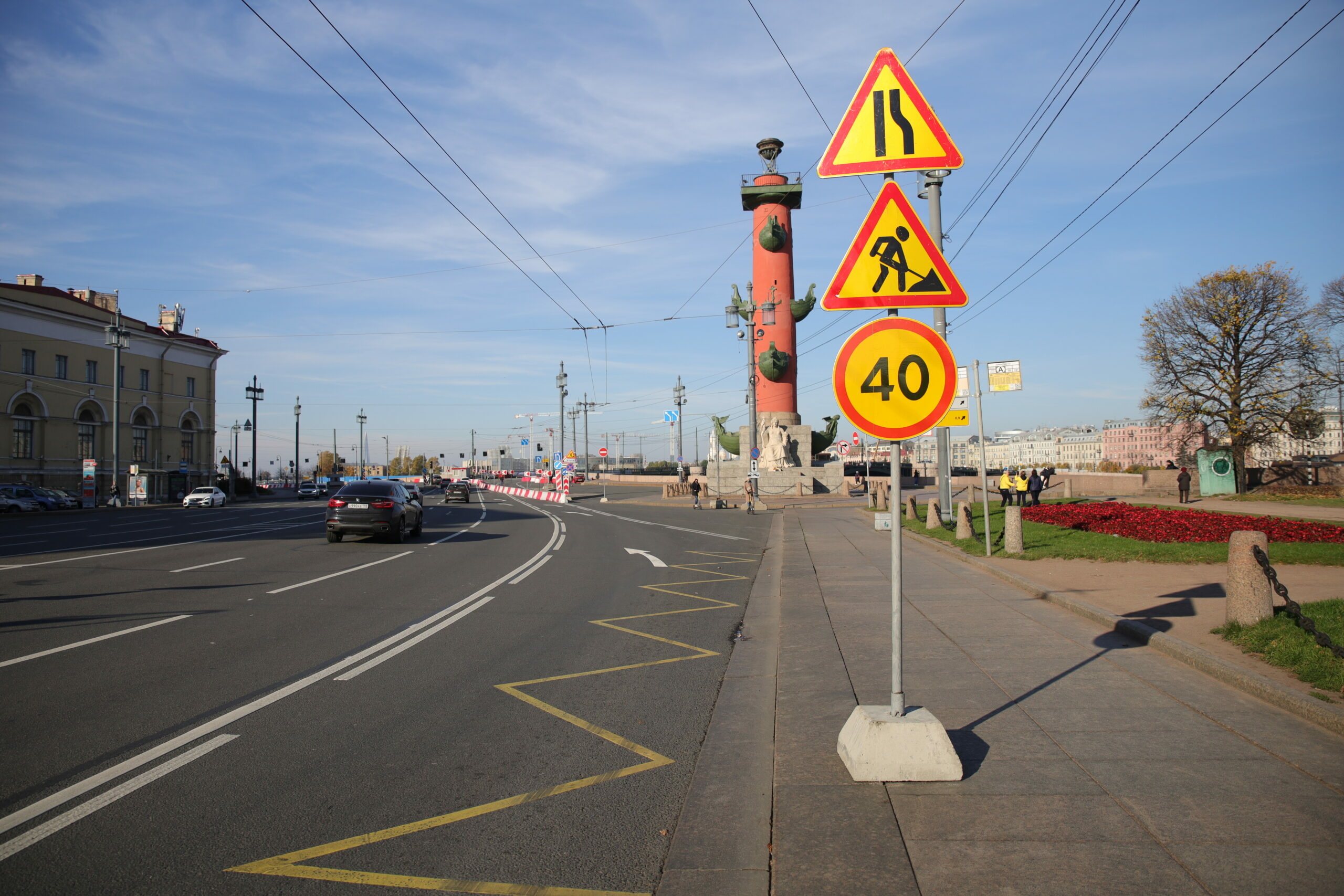 В Петербурге запустили движение по Биржевому мосту