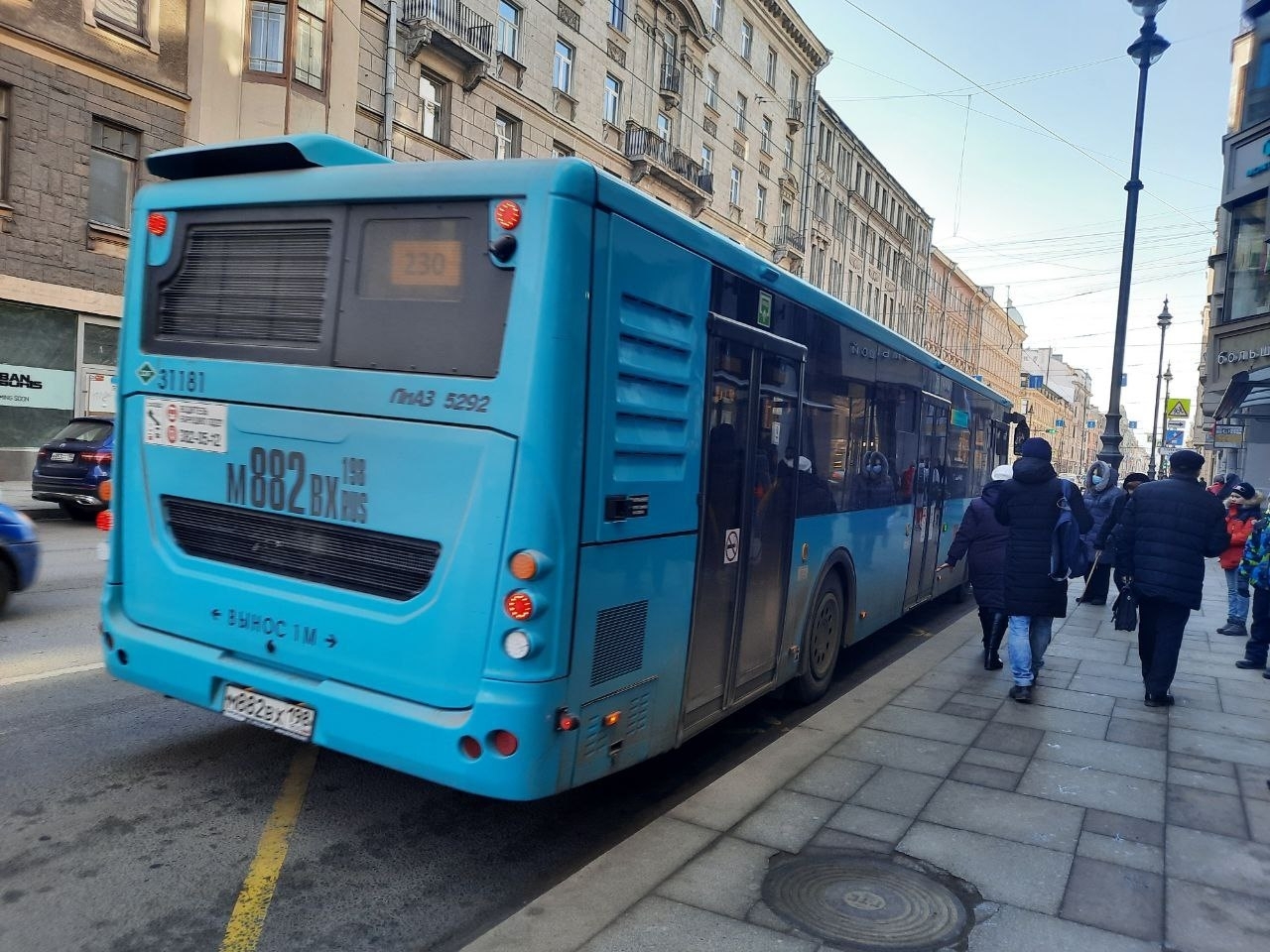 Автобус №262 к Васильевскому острову сократил интервал движения