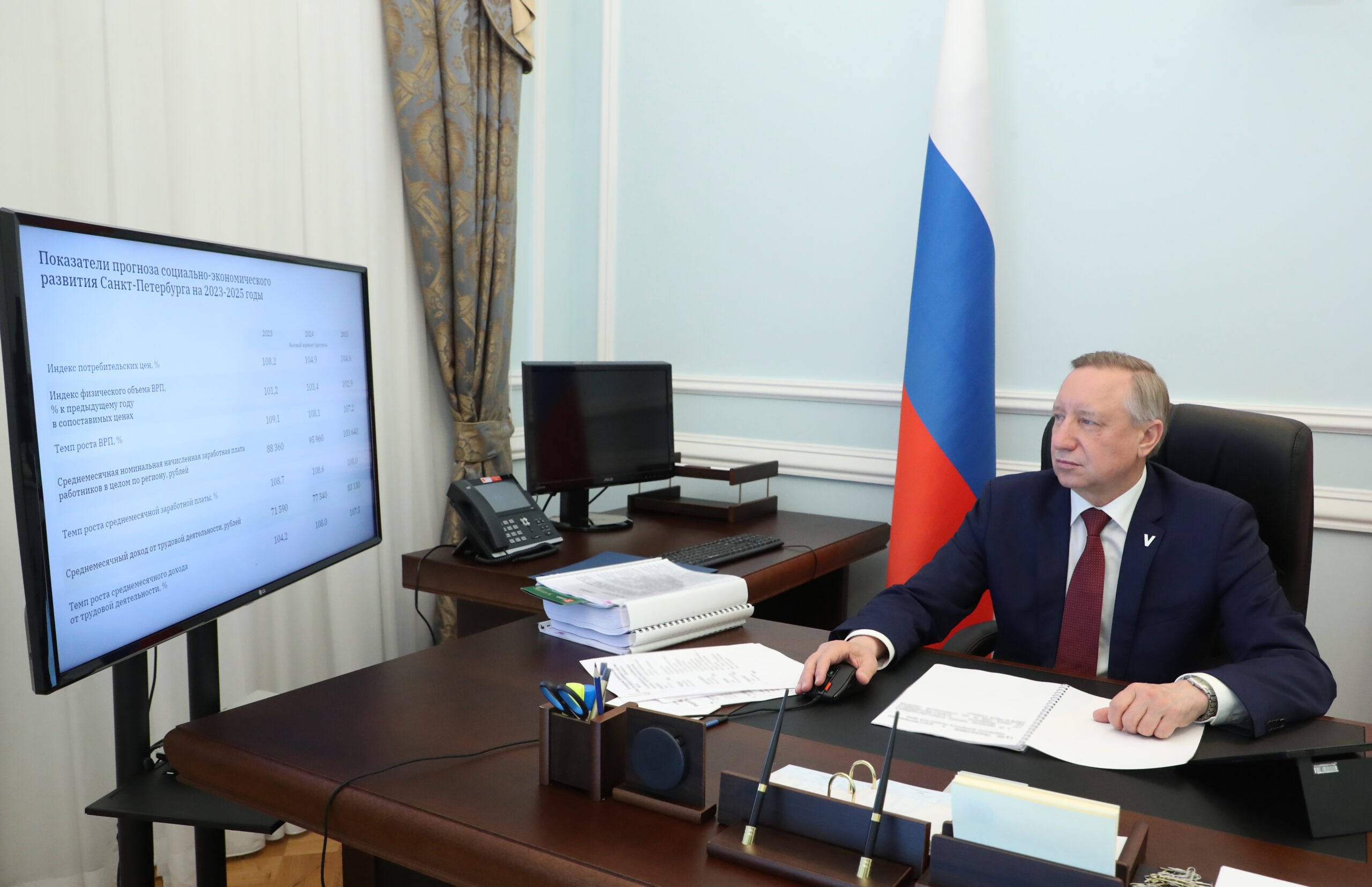 ЗакС Петербурга утвердил бюджет на 2023 год