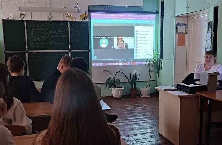 Региональная служба занятости организовала марафон профессий для пяти тысяч ленинградских школьников