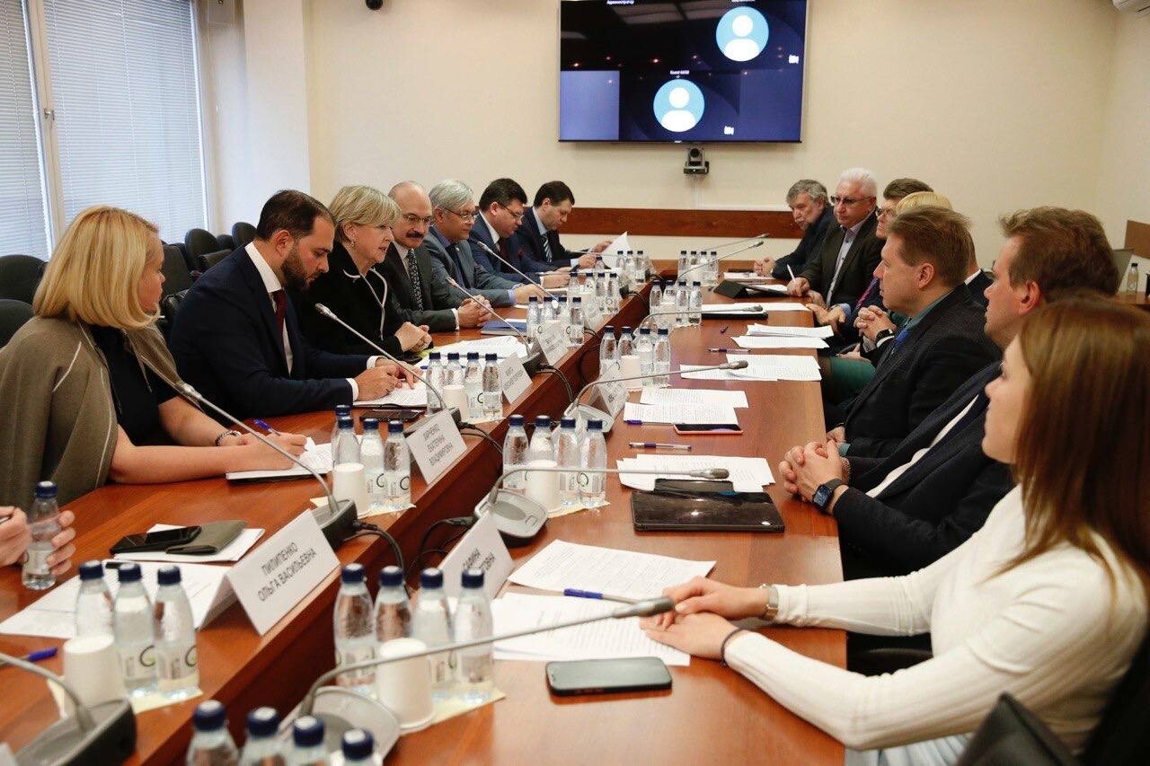 Ректор АГУ принял участие в обсуждении поправок в закон об образовании 