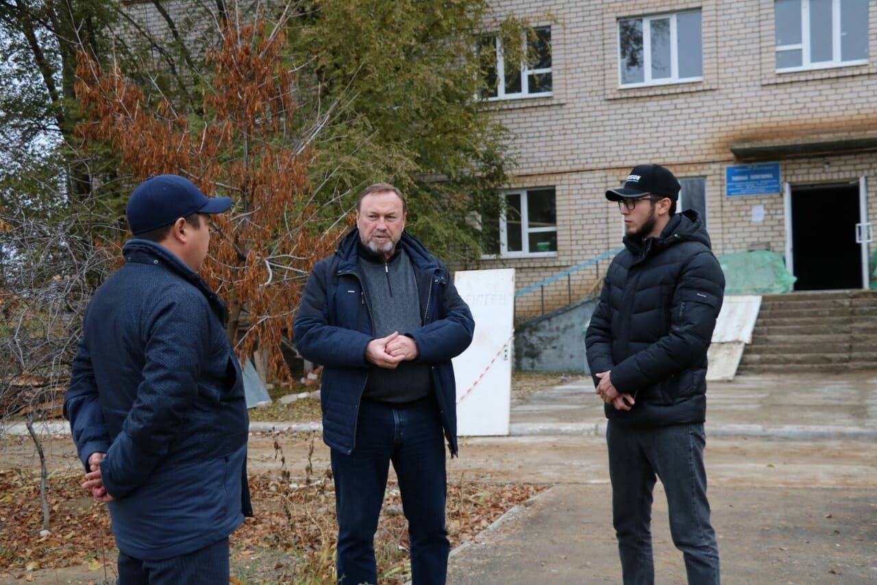 Отремонтированная харабалинская поликлиника начнет принимать пациентов в декабре 