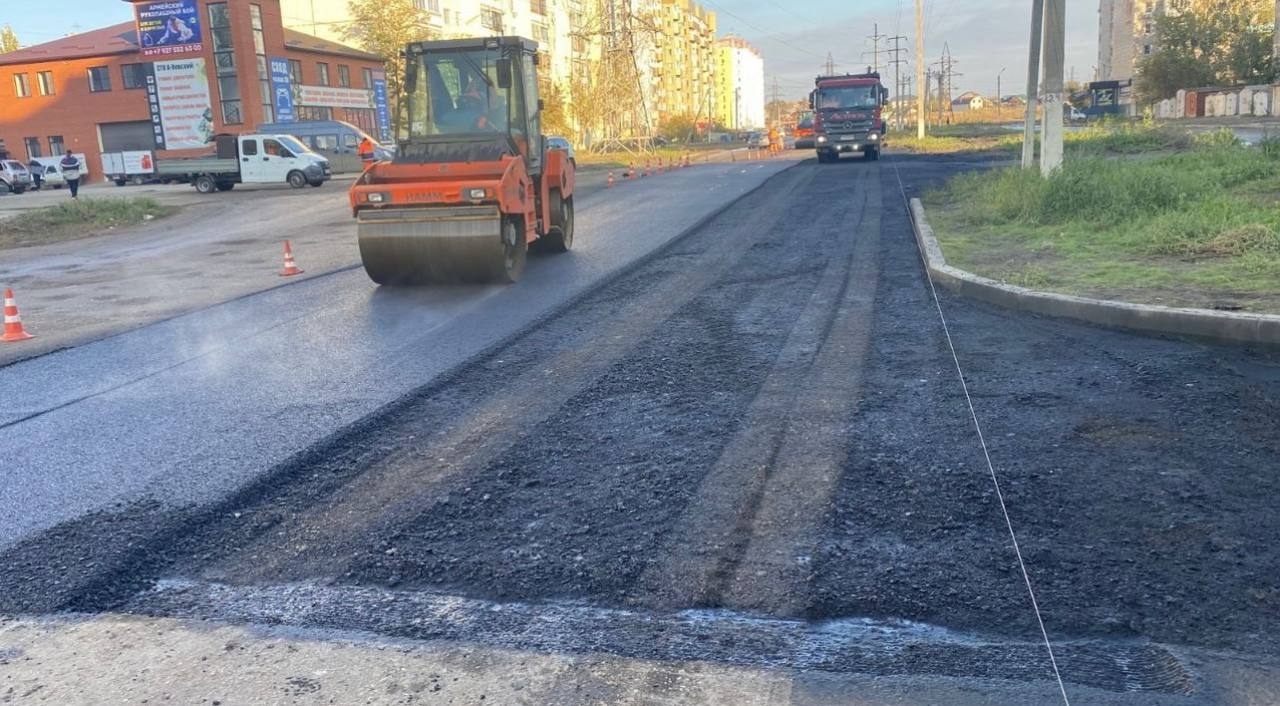 Глава Астрахани Олег Полумордвинов: «продолжаем ремонт дорог в режиме нон-стоп»