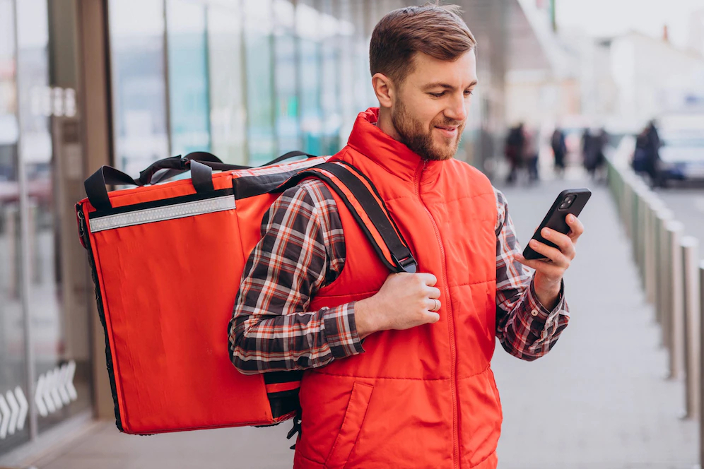 HeadHunter: в Петербурге поднялся спрос на водителей, курьеров и бухгалтеров