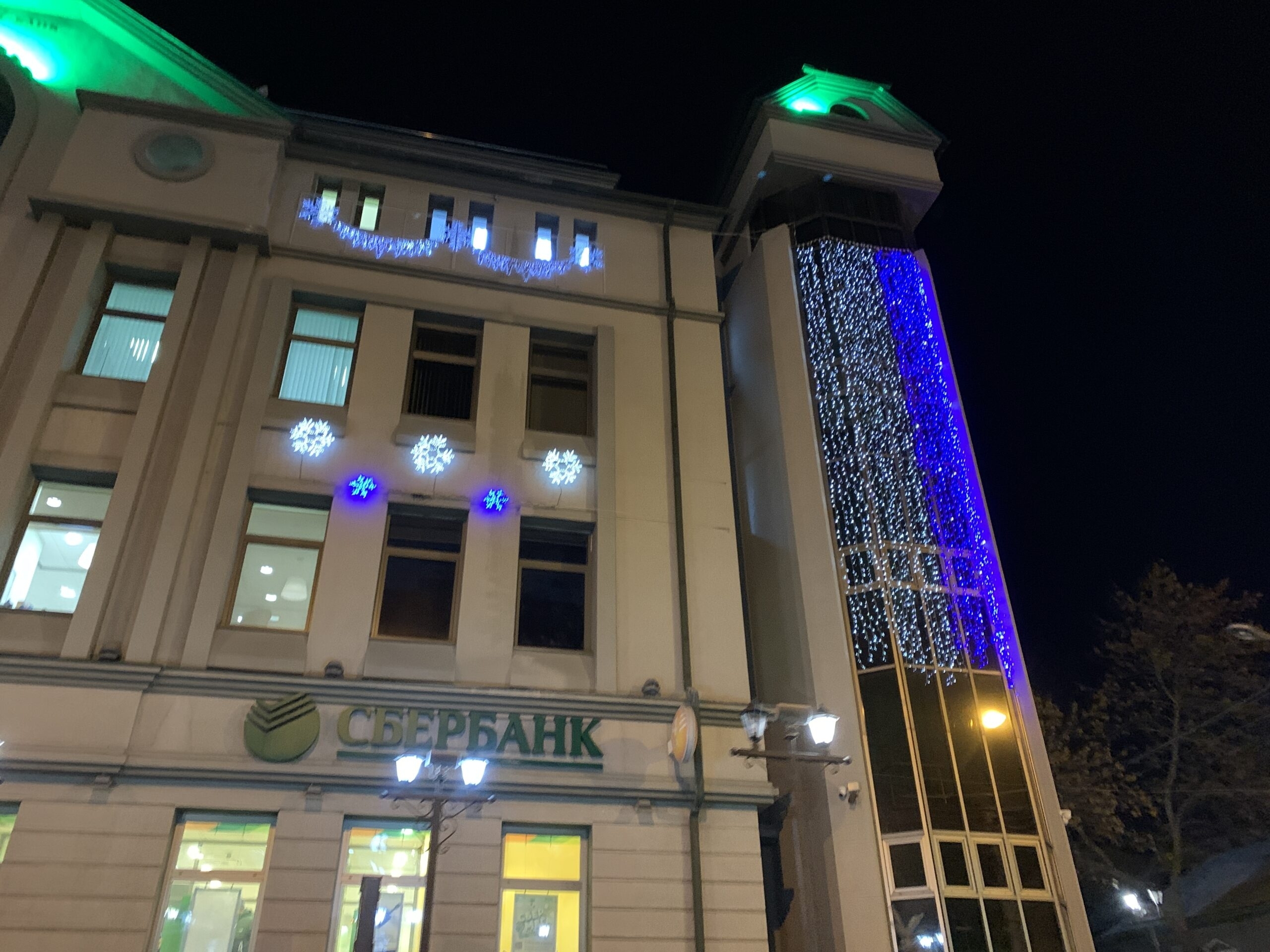 В Астрахани пройдет конкурс на лучшее новогоднее оформление зданий